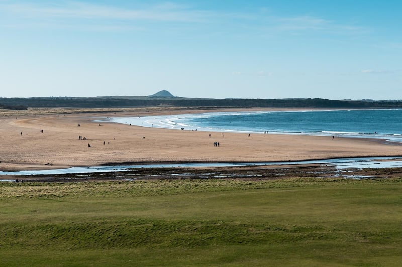 With multiple beaches to visit in Dunbar such as Belhaven Bay and Thornton Loch Beach, Dunbar is a town on the North Sea coast in East Lothian in the south-east of Scotland that is well worth a visit.