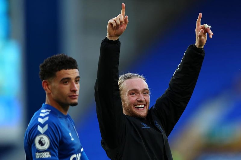 Newcastle United discussed the possibility of signing Everton's Tom Davies in the summer transfer window. (The Athletic)

 
(Photo by Peter Byrne - Pool/Getty Images)