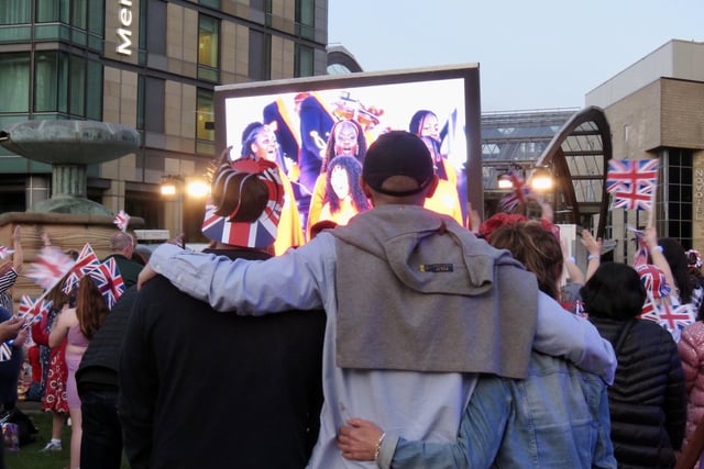 A big screen brought the concert in Windsor into the heart of Sheffield. Pic: The Steel City Snapper