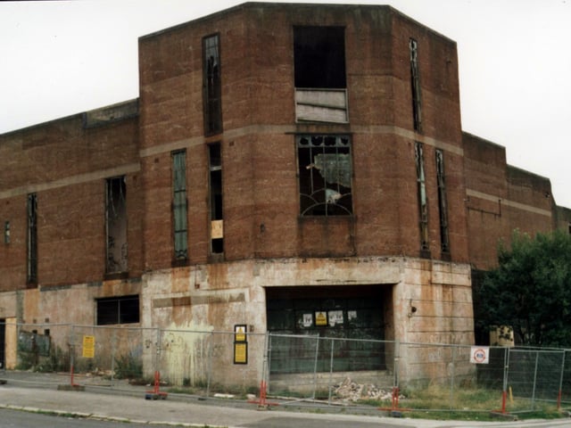 The old Carlton Cinema, Arbourthorne, Sheffield, due to be demolished in 1999