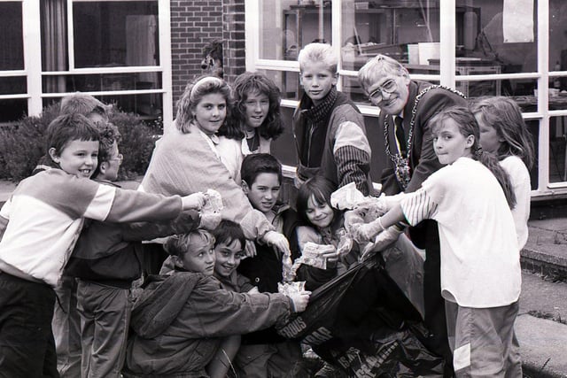 The Lord Mayor joins the clean-up campaign at Gleadless School - October 8, 1990