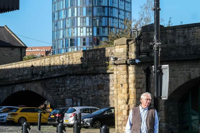 Artist Joe Scarborough in Sheffield Canal Basin.