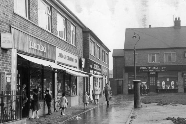 John W Pratt wine merchants and more in this 1961 view of the shops in Edinburgh Road, Jarrow.