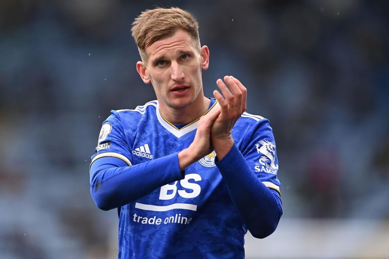 Leicester City’s Marc Albrighton has signed a new deal with the East Midlands club, ending rumours of Burnley's interest in him this summer. (Official club website) 

(Photo by Laurence Griffiths/Getty Images)