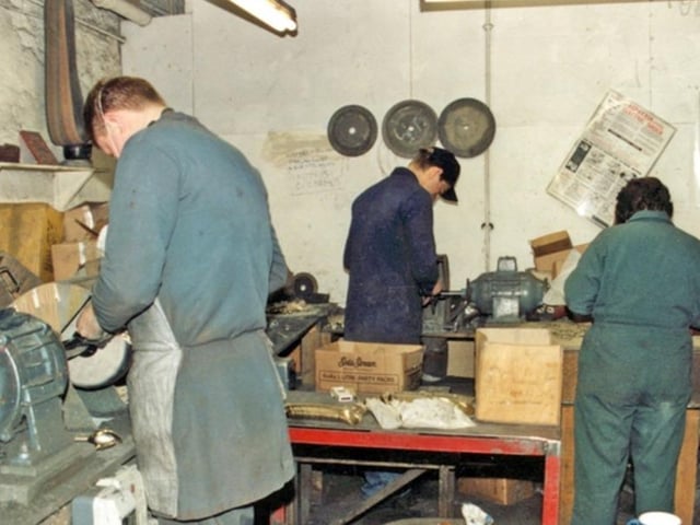 Buffers working in the Butcher Works, on Arundel Street, in Sheffield city centre, in 1993