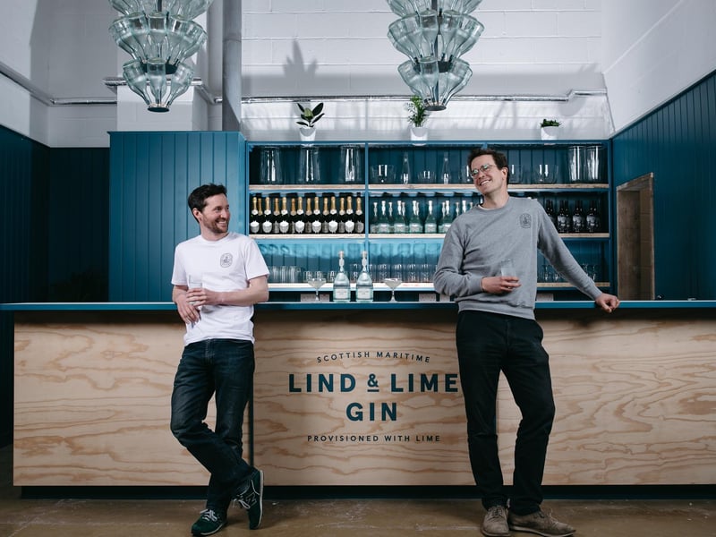 Lind & Lime Gin is a London dry gin made using just seven botanicals,  produced and bottled in Edinburgh’s historic distilling district of Leith. It offers well reviewed tours, with tastings, bottle fillings and cocktail making