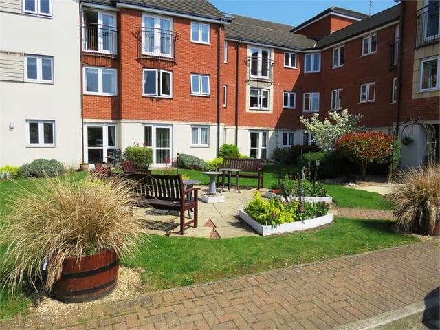 This second floor retirement flat consists of a double bedroom with fitted wardrobe, a modern kitchen and bathroom suite with shower. This property was first listed on 30 May 2019. It was first reduced by £5,000 on 26 June 2019. It was then reduced by £5,000 again on 22 August 2019, 14 January 2019 and 17 July 2020. It is currently available for purchase for a guide price of £70,000.