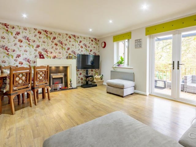 The living room provides the perfect setting for dinner parties. It is also an amazingly light and airy room in which to spend your spare time.