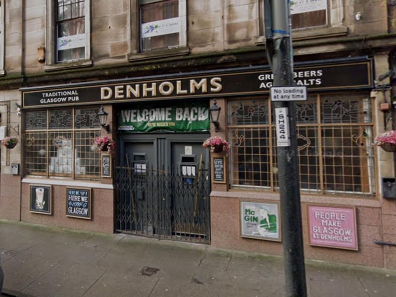 A traditional Glasgow pub with plenty of local character right next to Central Station, Denholms is known for its great range of whiskies, live music, and regular karaoke night.
