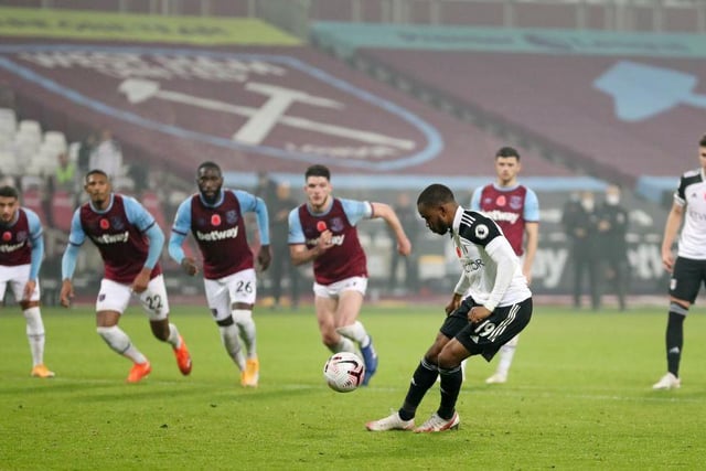 With West Ham leading 1-0, Lookman had the opportunity to level things up for Fulham from the penalty spot in the eighth minute of injury time. You know what happened… yep, his panenka spot-kick fell straight into the hands of Lukasz Fabianski.