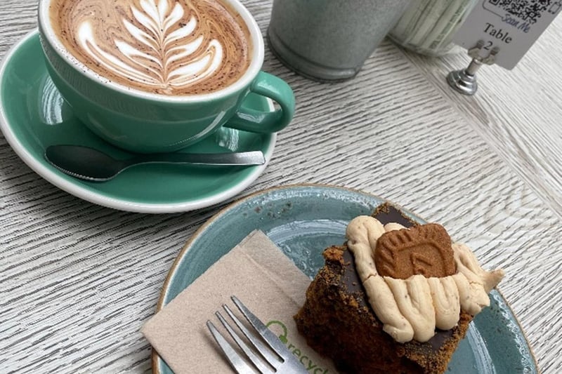 Coffika is an independent café based in Meadowhall serving good quality, affordable coffee in style. All produce is supplied fresh daily from popular local favourites such as Our Cow Molly, #brownies, Cocoa Wonderland and Tipple Tails.