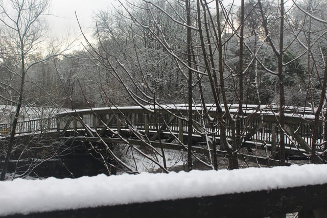 The snow covered bridge in Kelvingrove Park.
