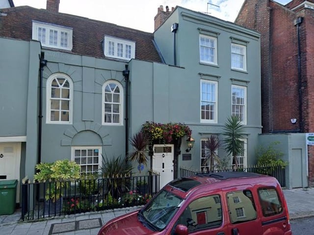Ye Spotted Dogge, on the High Street, has a rating of 4.8 out of five from 36 reviews on Google.