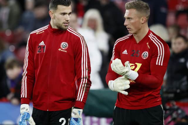Michael Verrips and his fellow Sheffield United goakeeper Simon Moore (R): Simon Bellis/Sportimage