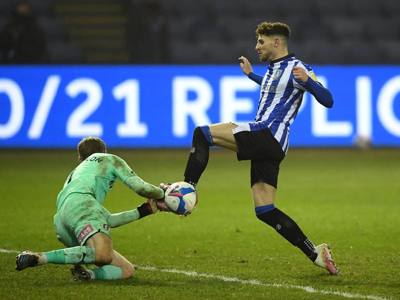 Ipswich Town are closing in on a move for ex-Sheffield Wednesday full-back Matt Penney. The versatile player was released by the Owls upon the expiry of his contract, but it looks like could be facing them in League One in the upcoming season. (The 72)