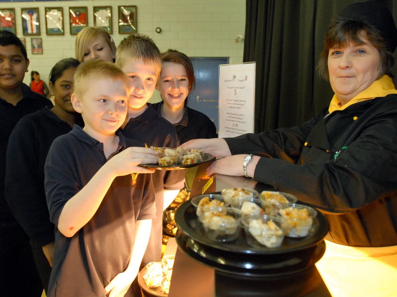 Back to 2009 and a new menu was introduced at Mortimer Community College. It was served up to pupils by Linda Seales from the South Tyneside School Meals Service.