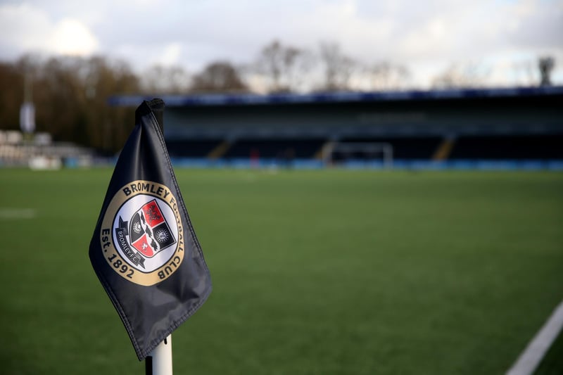 Managaer Andy Woodman made Bromley very difficult to beat as they surged into the play-offs last season following his appointment in March. I don't think they will lose many games and they will make the top seven again.