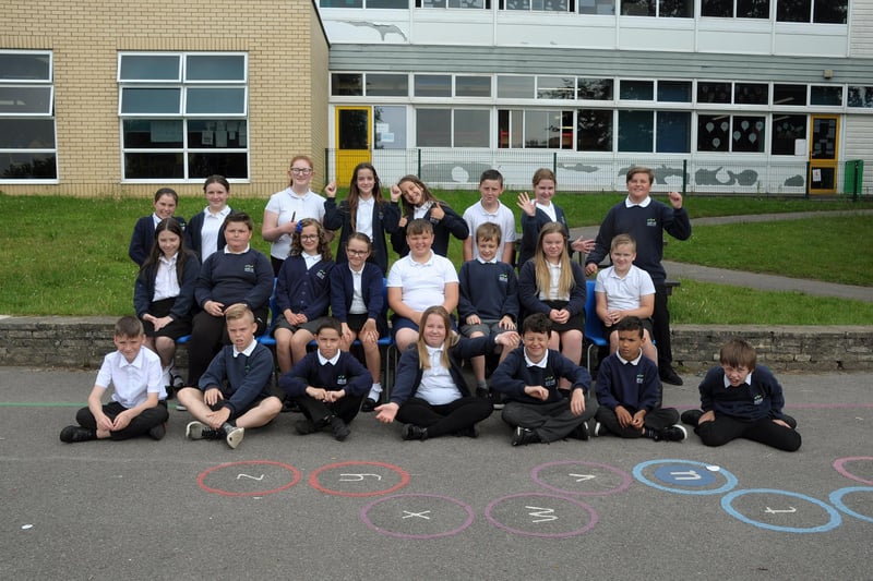 Year 6 Leavers 2021 Mill Hill Primary School Mill Road Purbrook Frogs Class
