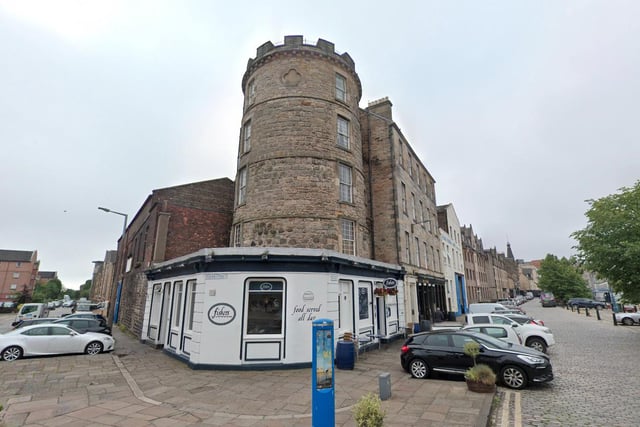 Fishers (1 Shore Leith, Edinburgh EH6 6QW), has a TripAdvisor rating of 4.5 from 1,229 reviews.