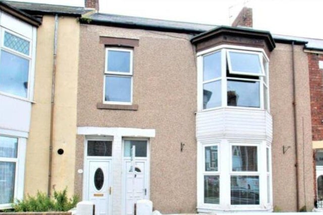 This two bedroom ground floor flat situated on the popular Lawe Top  has easy access to the town centre and coast. Picture: Rightmove.