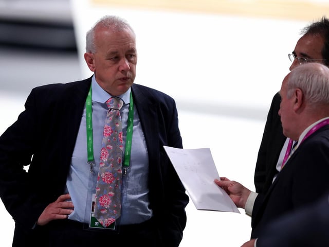 The English Football League has placed a number of clubs under a transfer embargo after they took out a bridging loan with the governing body. (Mail on Sunday)