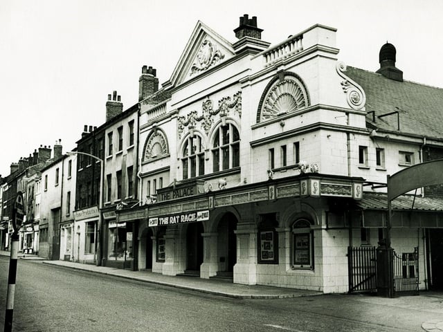 The Palace, Union Street, Sheffield, July 1961. The cinema was the first designed for that purpose. It opened in August 1910 and closed in October 1964. Later demolished.