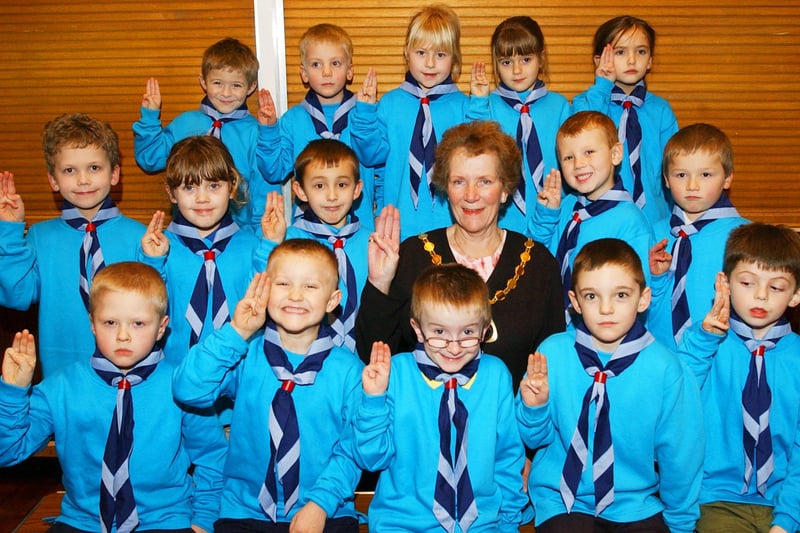 New group of Amble Beaver Scouts, with Mayor Audrey Jones, in 2004.