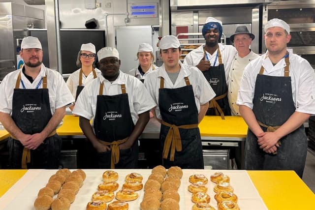 Bäckerei eröffnet neue Ausbildungsakademie mit dem Sheffield College
