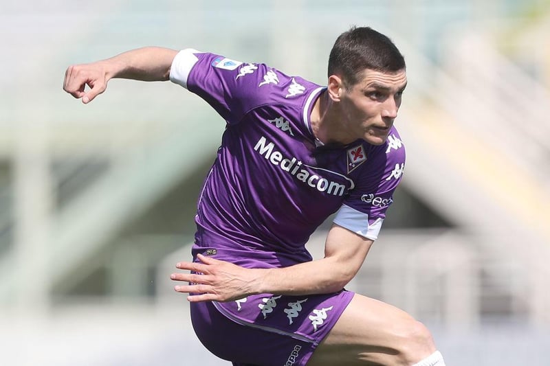 West Ham have increased their offer to £13.5million for Fiorentina defender Nikola Milenkovic and are close to completing his signing. (Fantacalcio)

(Photo by Gabriele Maltinti/Getty Images)