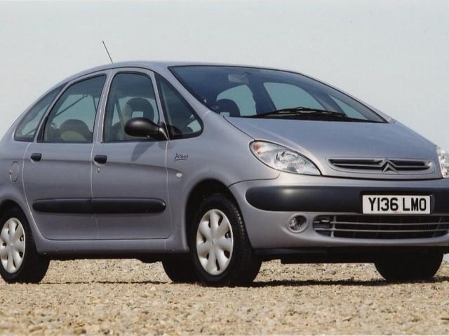 Extinct by: Q4 2022. Like the Scenic, the Xsara Picasso was a flexible family mover that sold well in the mid-2000s. Now almost every example you see is falling to bits and belching smoke, meaning its impending demise is to be welcomed