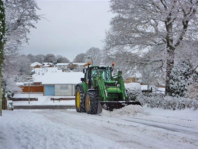 Hampshire County Council clearing the roads in Durley Avenue, Cowplain.