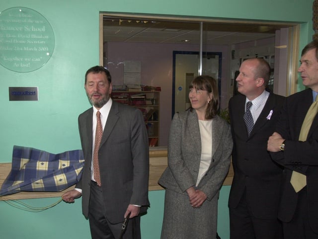 The new Chaucer School, on Wordsworth Avenue, Sheffield. MP David Blunkett is seen unveiling a plaque in the entrance hall. Looking on Councillor Angela Smith, headteacher Steve Robinson, and Jonathan Crossley Holland, the education director.