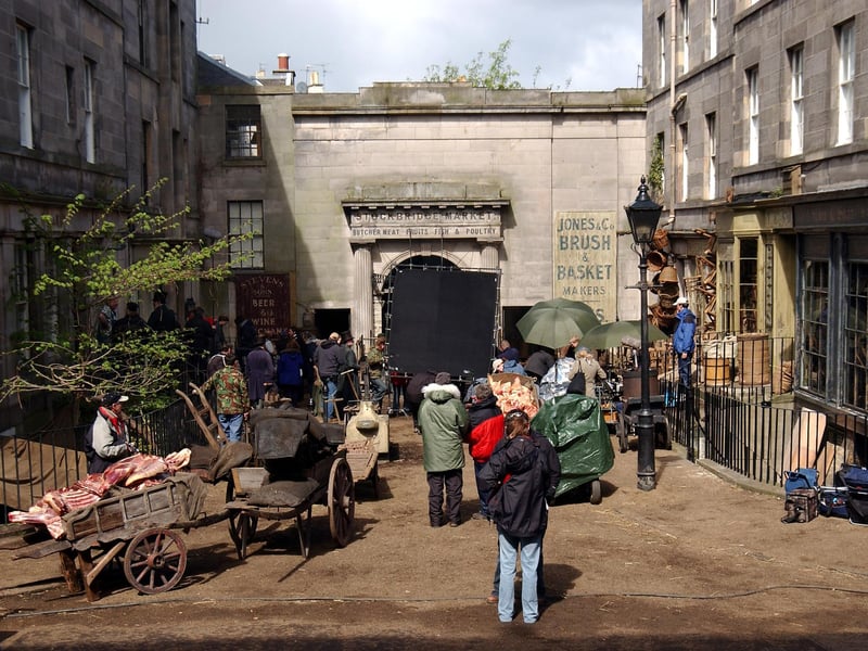 One of the finest streets in Edinburgh is St Stephen Street in Stockbridge. The entrance to the old Stockbridge Market is flanked on either side by preserved Georgian tenements and is a popular location for filmmakers.