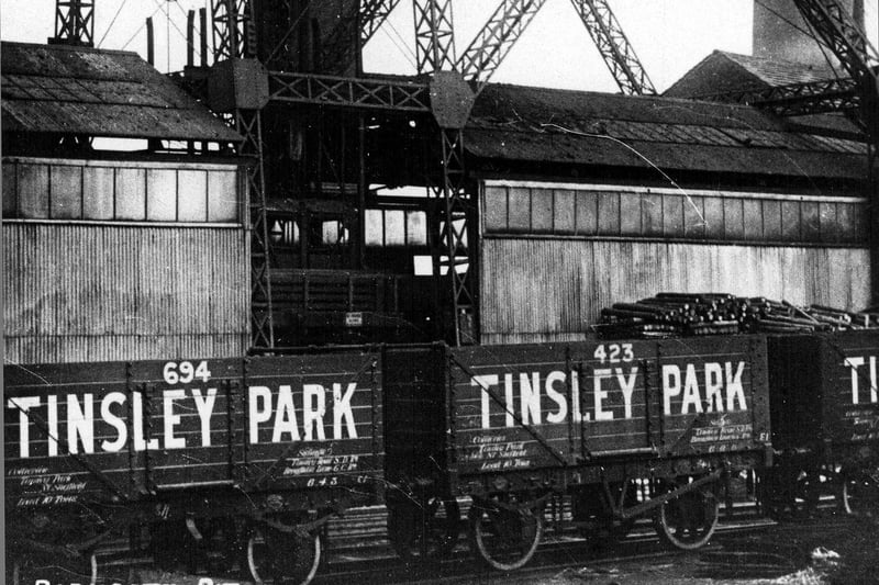 Parkgate pit at Tinsley Park Colliery, 1920s. Ref no: s10719