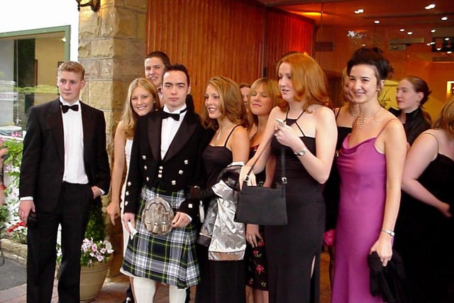 From left to right: Richard Fyfe,Linda Cattermole, Paul Treherne, Matthew Pike, Ruth Clarricoates, Georgina Gribben, Joanne Oldcorn and Sarah Goldie
July 2000