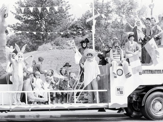 Mansfield Carnival weld on Chesterfield Road Recreation Ground.
A picture here from 1981 - did you go in 1981?