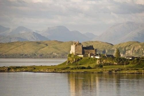 The ancestral home of the MacLean clan, Duart Castle starred in 1999's Entrapment with Sean Connery and Catherine Zeta-Jones. It has also appeared in When Eight Bells Toll (1971), and I Know Where I'm Going (1945).
