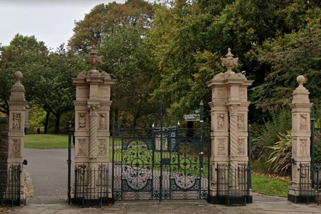 Located near the University of Sheffield is Weston Park. It's another peaceful park - it's not ideal for more rambunctious children.