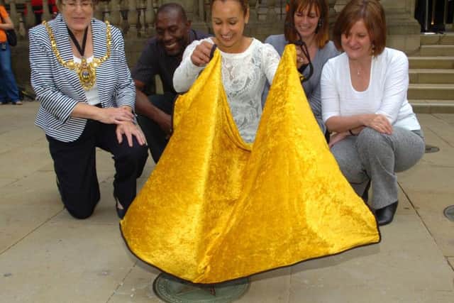 Jessica Ennis-Hill unveils her star on the Sheffield Legends walk of fame.