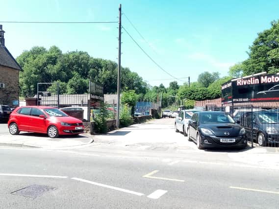 Plans for a new Lidl at Malin Bridge have prompted dozens of objections