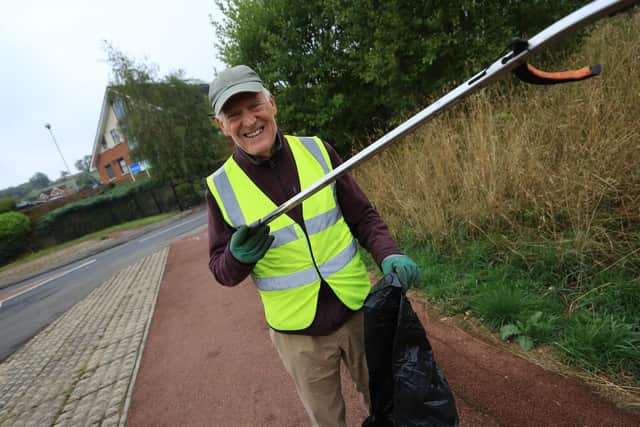 Ken Crowder during a litter pick in Owlthorpe