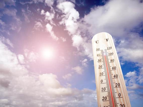 The weather in Sheffield is set to be bright and sunny, as forecasters predict sunshine and warm temperatures throughout the day