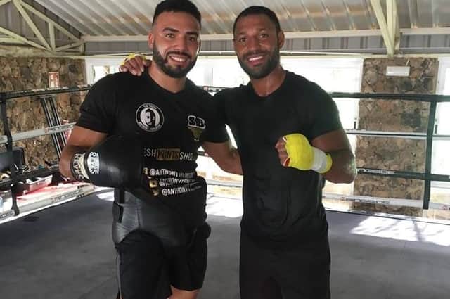 Anthony Tomlinson spars with Kell Brook