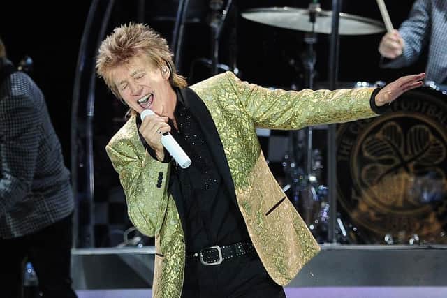 Rod Stewart performing at the Manchester Arena, Manchester, United Kingdom. 8 December 2016. Photograph Credit : Sean Hansford