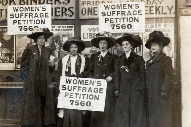 Barnsley suffragettes campaigning in 1910. Picture credit: LSE Library