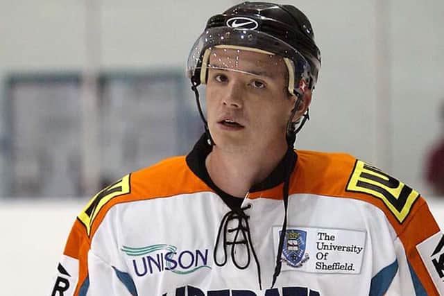 Mark Thomas in action for Sheffield Steelers in 2008.