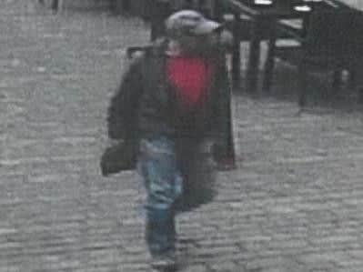 A CCTV image of a man who collapsed and died 30 minutes later