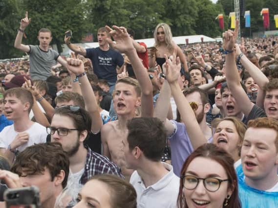 Revellers enjoy watching Stereophonics headline the first night of Tramlines 2018