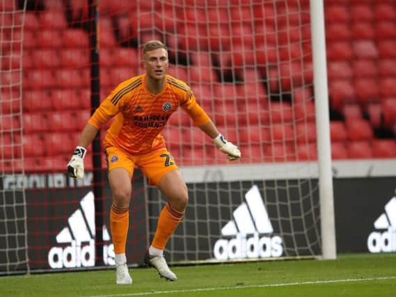 Simon Moore is staying at Sheffield United