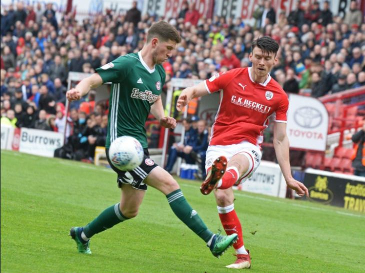 Barnsley footballer Kieffer Moore desperate for return of Range Rover ...